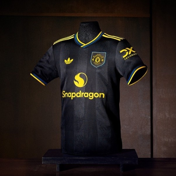 游戏规则-曼联官方：客战枪手将穿黑色球衣；上次联赛客胜枪手还是穆帅时期